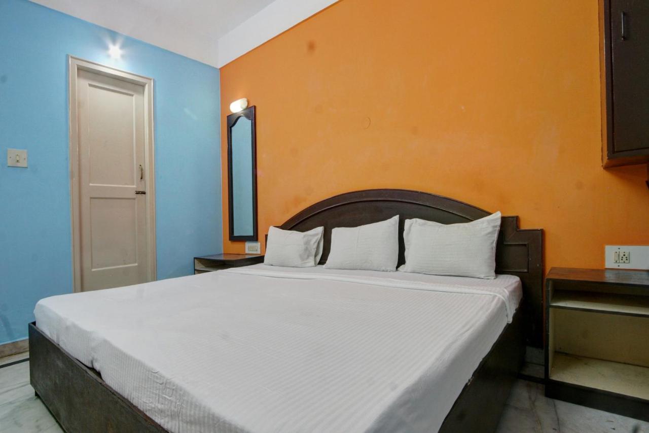 Spot On Radha Krishna Deluxe Lodge Near Cubbon Park Bangalore Luaran gambar