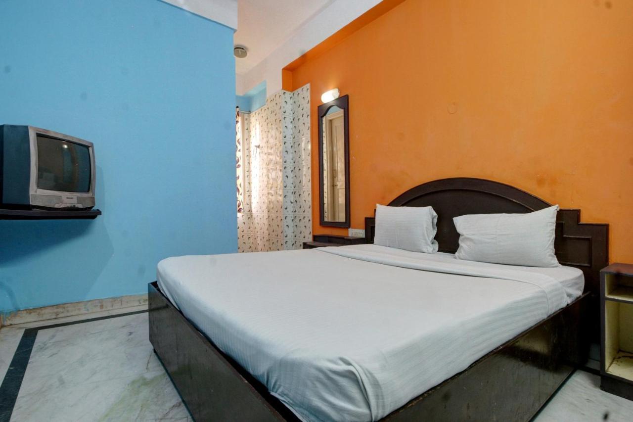 Spot On Radha Krishna Deluxe Lodge Near Cubbon Park Bangalore Luaran gambar